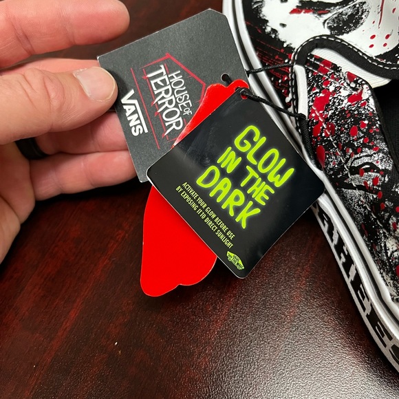 NWT. Jason Voorhees vans. Authentic. - Picture 4 of 5